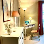 Bed & Breakfast Logis Saint-flaceau 4*