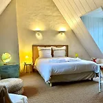 Bed & Breakfast Logis Saint-flaceau 4*