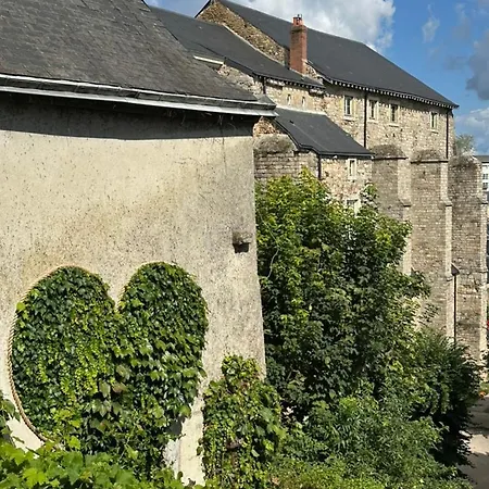 Logis Saint-flaceau Bed & Breakfast 4*