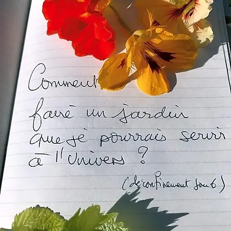Alojamento de Acomodação e Pequeno-almoço Logis Saint-flaceau
